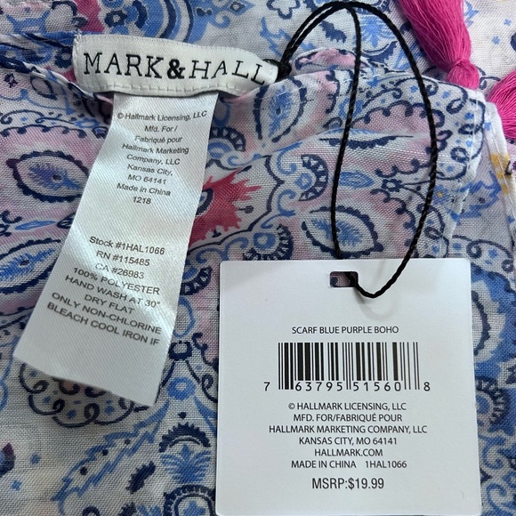 NWT. Mark&Hall sheer paisley scarf. Boho with pink  tassles - Picture 2 of 3